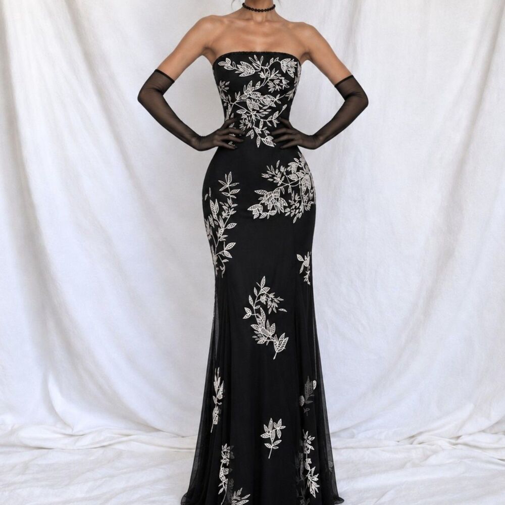 Vintage Y2K Black White Floral Beaded Strapless Maxi Formal Prom Dress Size S